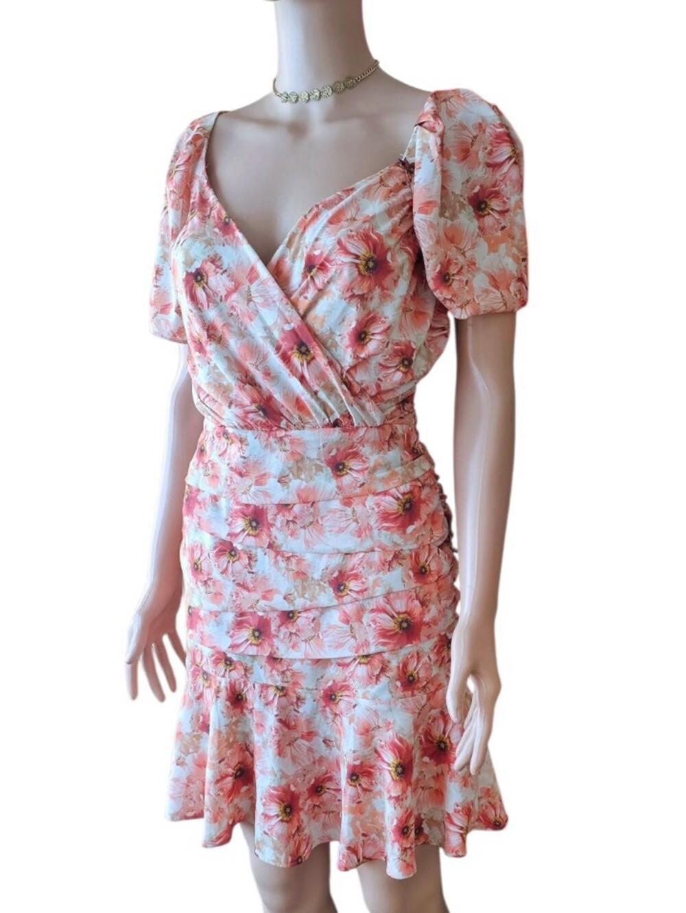 NWOT Express Ruched Dress - Picture 7 of 8